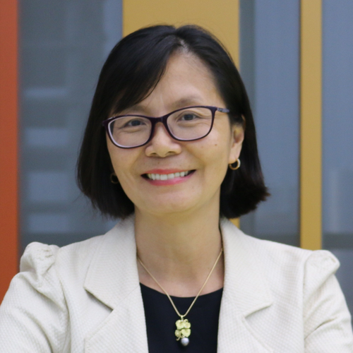 Ms. Dinh Thi Quynh Van (Chairwoman at PwC Vietnam)